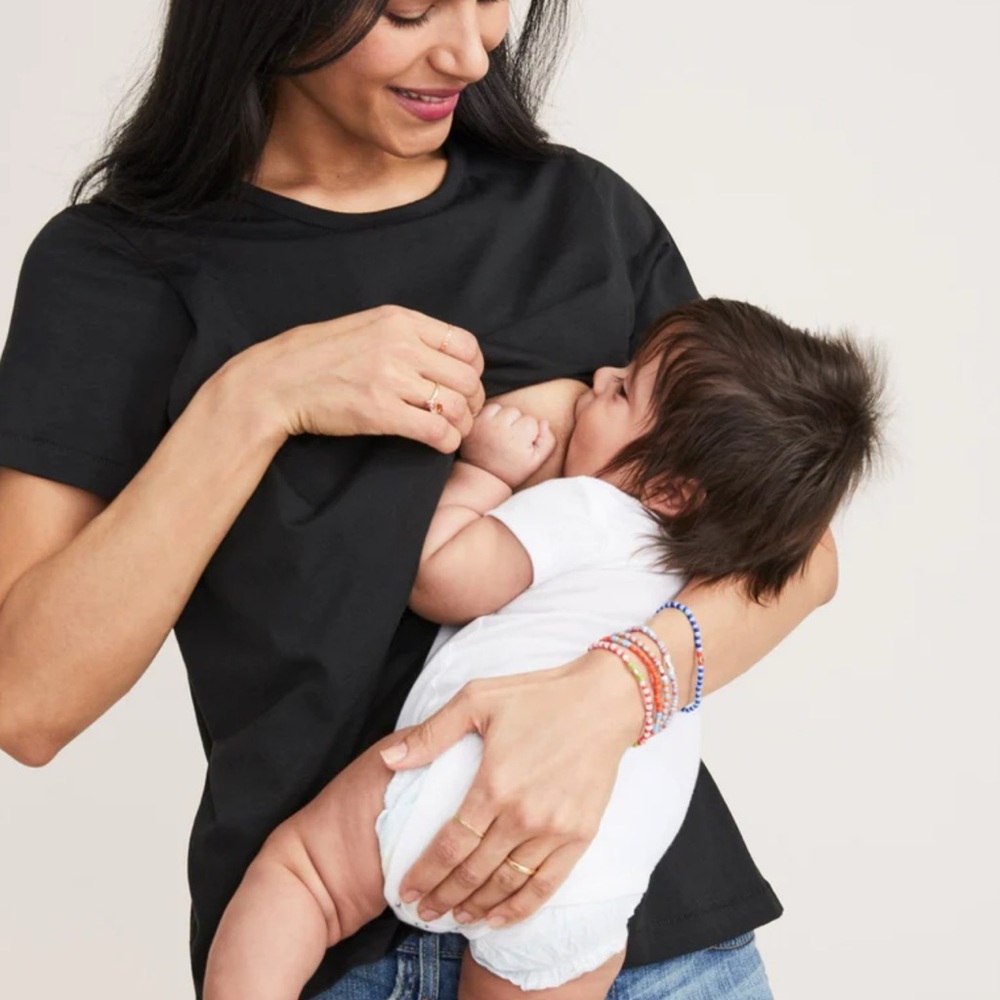 Black Hatch nursing tee shirt